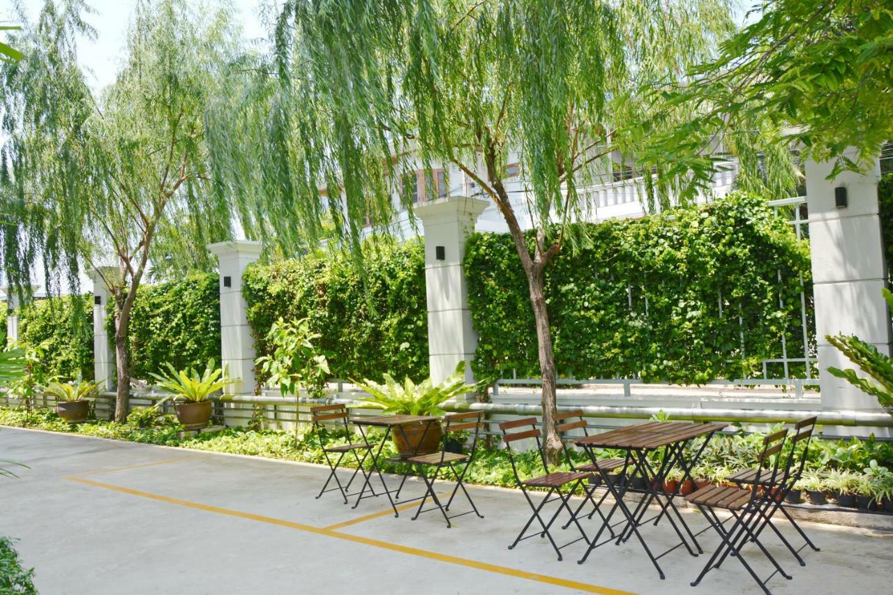 Siam Tharadol Hotell Bangkok Eksteriør bilde
